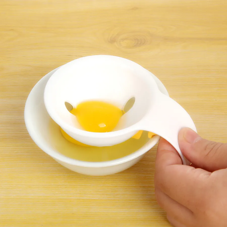 Кухонный кондитерский инструмент яичный желток Белый сепаратор с Силиконовый Держатель отделитель желтка от белка пищевой PP пластиковый желток сито - Цвет: Белый