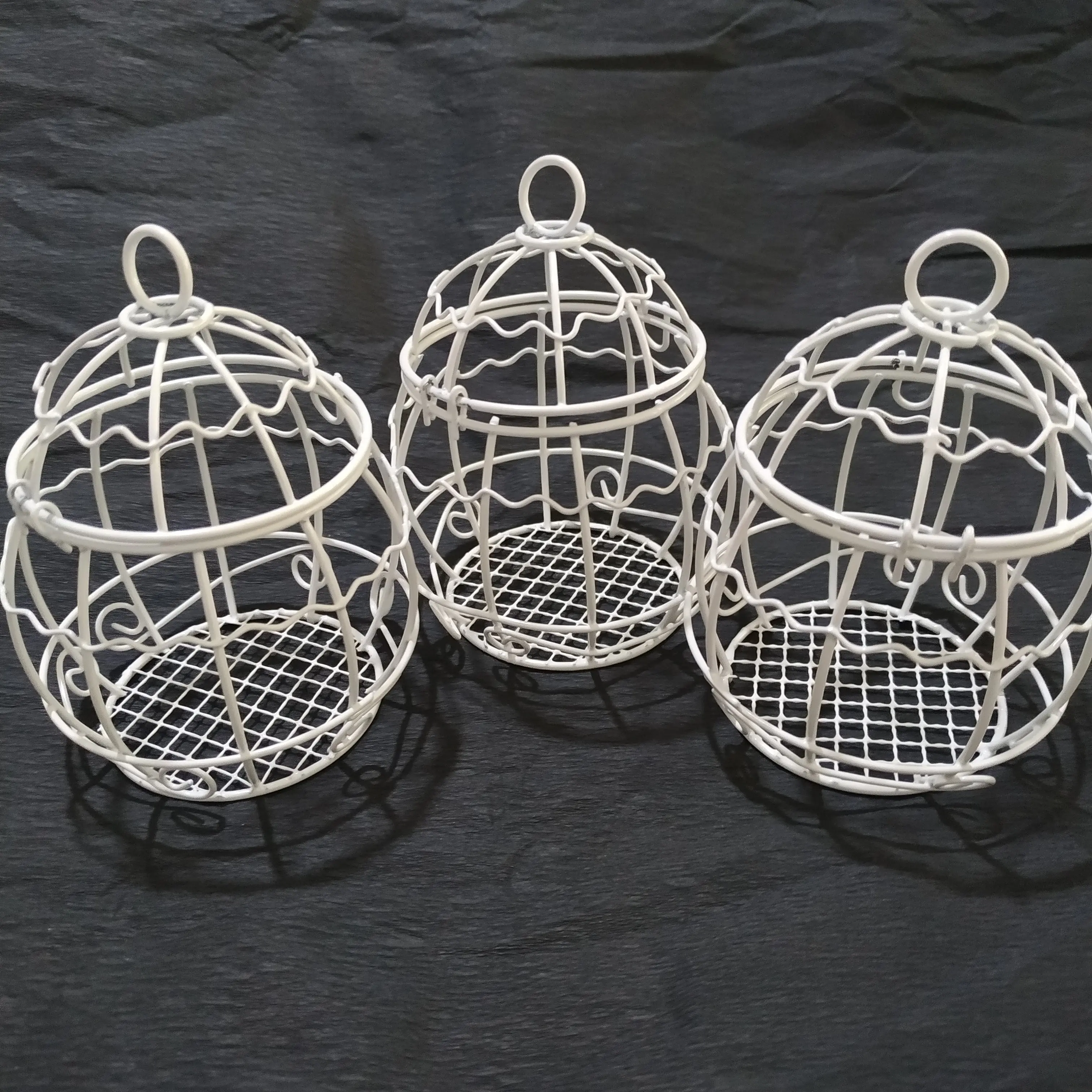 

10PCS wedding European wrought iron candy box Creative wedding supplies Bird cage wedding candy box Wedding