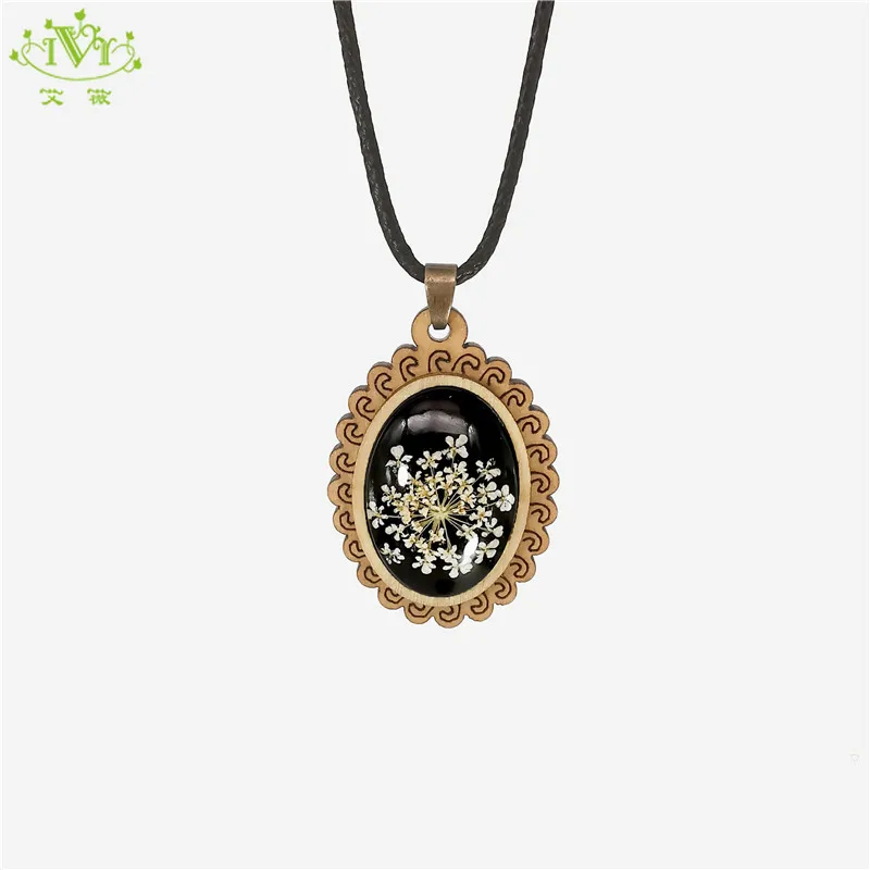 

Charms Real Netural Dried Flower Plant Jewelry Dried Flower Pendant Long Bobo Necklace for Women Girls Handmade Gift Wholesale