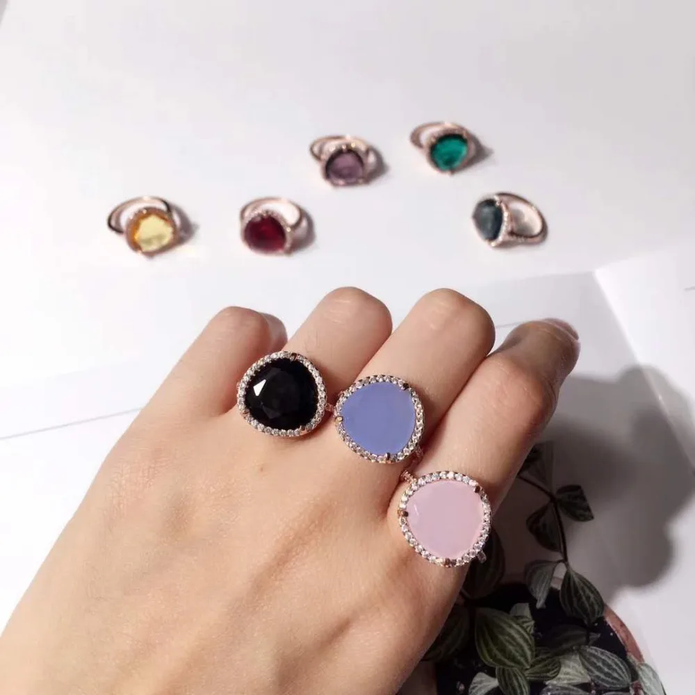Top Quality New Fashion Pommelato Jewelry Triangular Claw Stone Candy Ring Mosaic AAA+ Crystal Cute Knuckle Ring for Women Fashion Jewelry