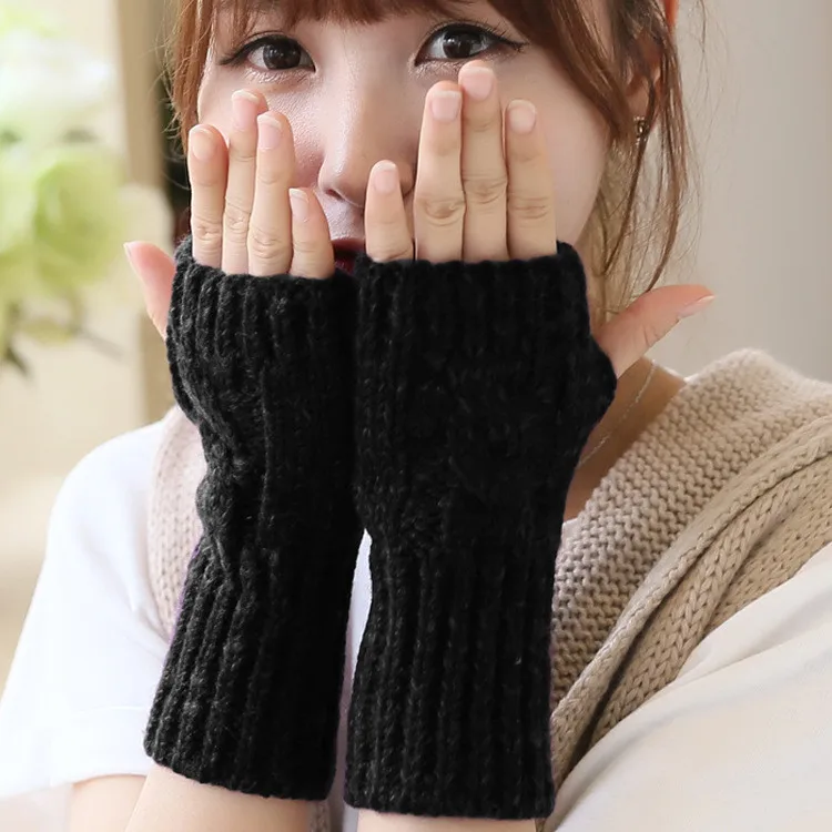 Однотонные женские перчатки ручной вязки, теплые зимние перчатки без пальцев - Цвет: Black