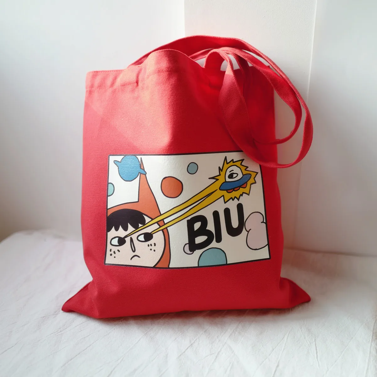 

Handmade tote cartoon print canvas bag alien BIU flying saucer shoulder bag student daily shopping bag cute handbag