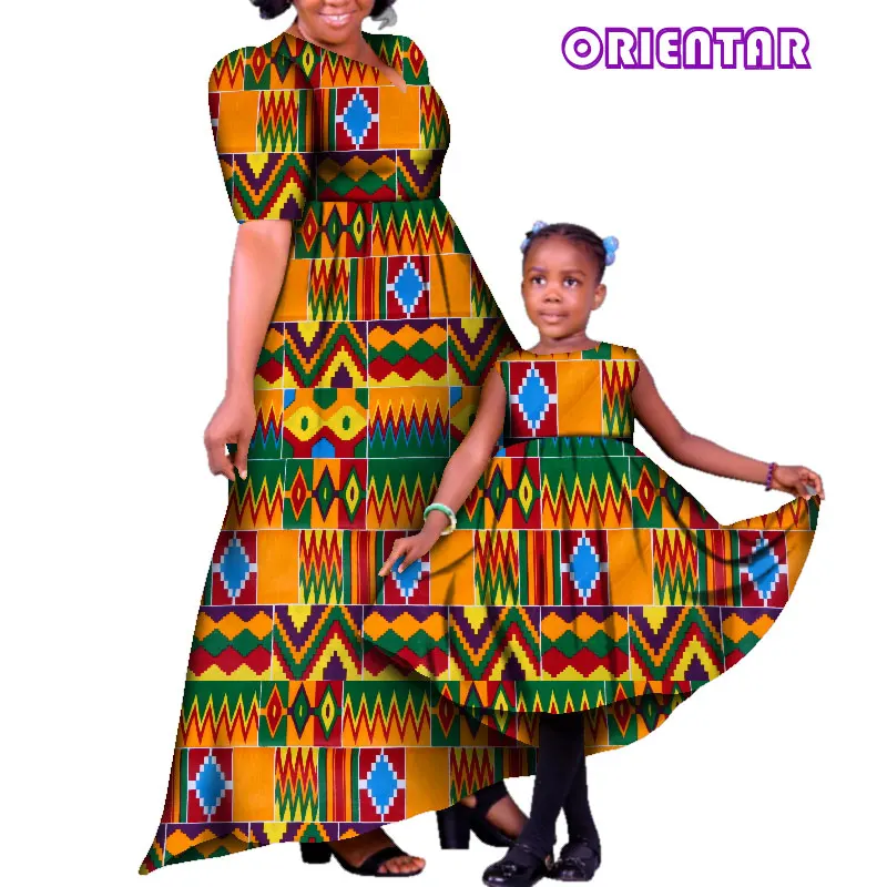 Одинаковая одежда для семьи в африканском стиле платья для мамы и дочки хлопковые длинные вечерние платья с принтом в африканском стиле для женщин и девочек; большие размеры; WYQ121
