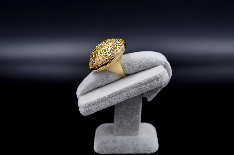 Ring (2)