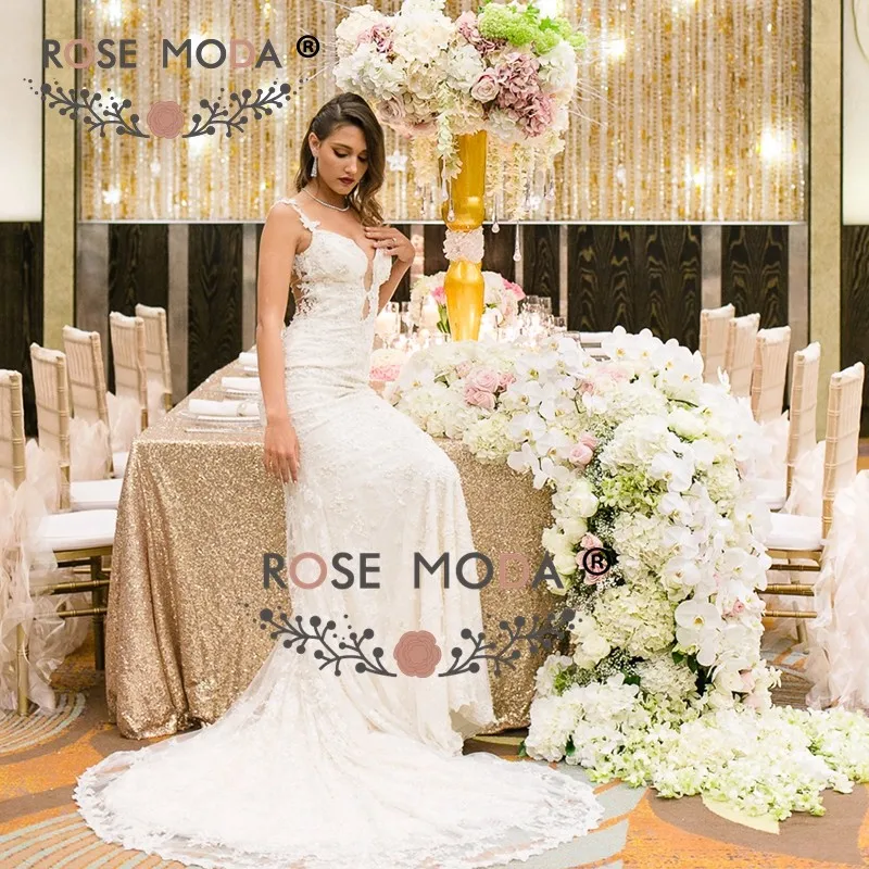 lace wedding dressd