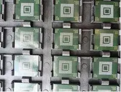 

1 PCS/LOT KMNJS000ZM-B205 BGA memory chip KMNJS000ZM B205