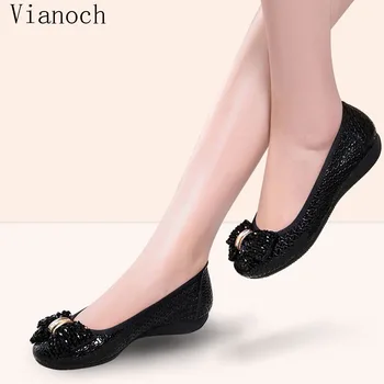 

2019 New Fashion Womens Flats Slip On Shoes Soft Loafers Leather Woman Size 40 wo1808195