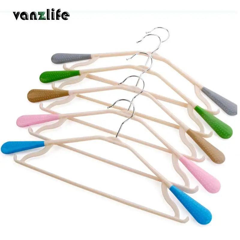 

vanzlife quality wide shoulders bulk wet and dry anti-slip plastic hangers racks 5pcs a lot