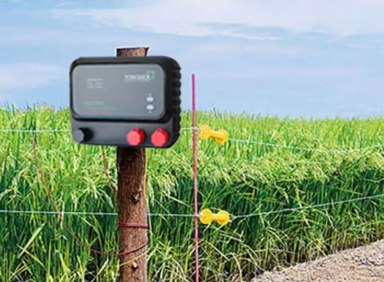 2J-electric-fence-energizer-02