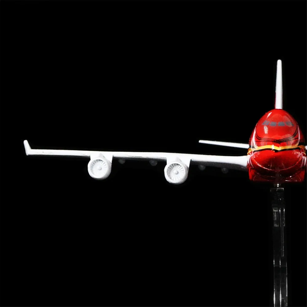 1: 400 16 см Малайзийский Гибискус Боинг 747 металлическая модель самолета украшение