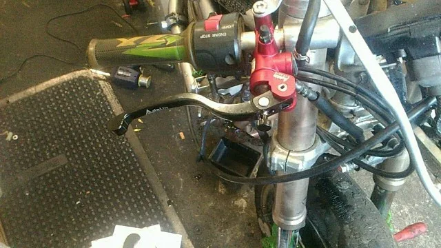 HTB18WuYcFHM8KJjSZJiq6zx3FXaj