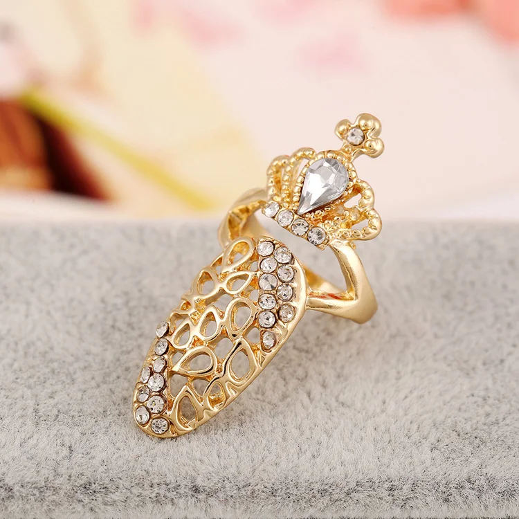 

2019 New Arrival Charm Hollow Crystal Rhinstone Crown Nail Ring For Women 5R003