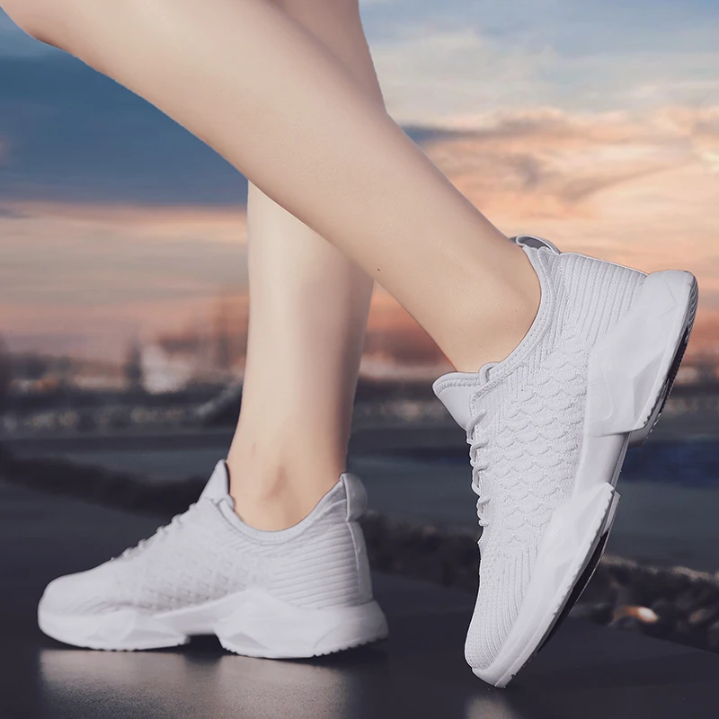 

Unisex Men and Women Shoes High Quality Women Sneakers Couples Baskets Femme Black White Pink Women Casual Shoes Black white