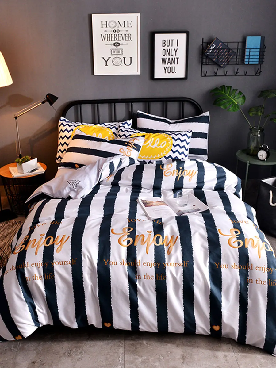 

4 Pcs Bedclothes Set Stripe And Letters Patterns Comfortable Bedding Set