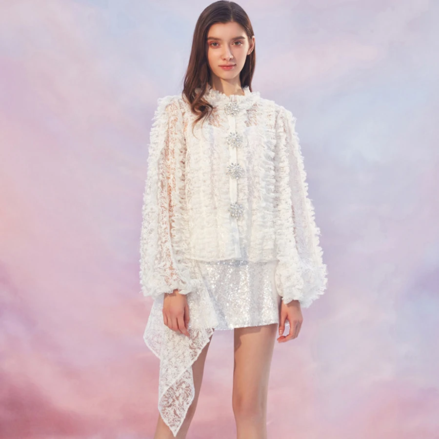 

VERDEJULIAY Luxury White Blouse 2019 Summer 3D Appliques Lace Ruffles Lantern Sleeve Diamonds Brooch Hollow Out Women Shirt