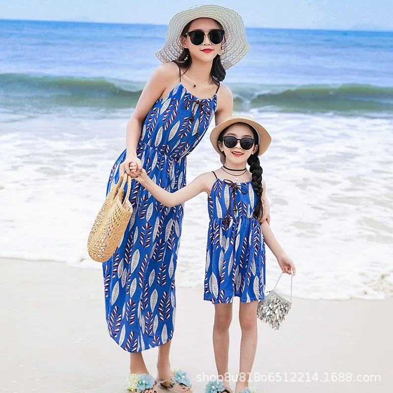 

Mother Daughter Family Matching Outfits2019 Summer Sling floral dress Chiffon Girl Women Boho Loose Dresses Sundress Clothes