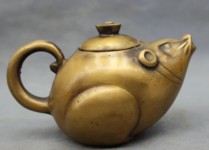 

S2529 Chinese Bronze Folk Wealth YuanBao Statue Year Zodiac Mouse Wine Pot Teapot D0317