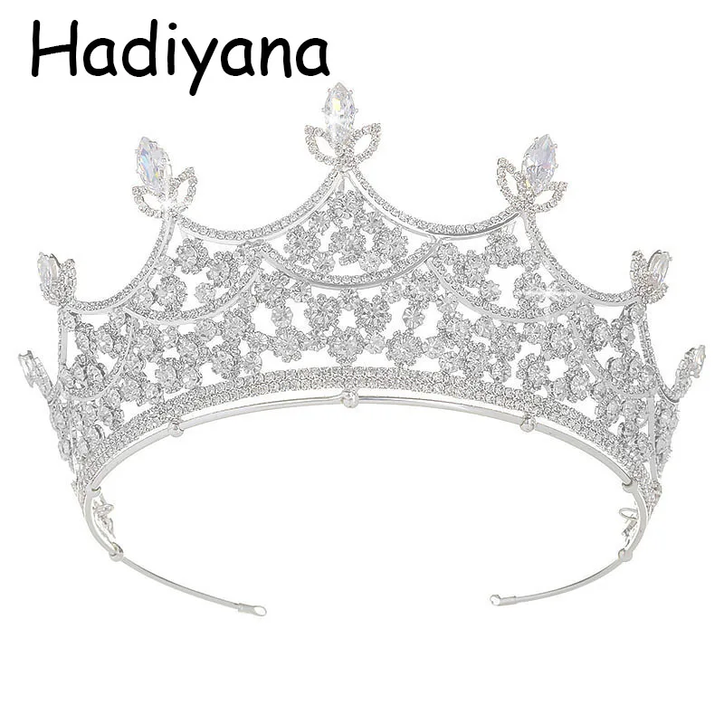 

Hadiyana Elegant Flower CZ Romantic Gift Crown Tiara for Bride 2018 Fashion Silver Color Wedding Hair Accessories Crowns HG6015