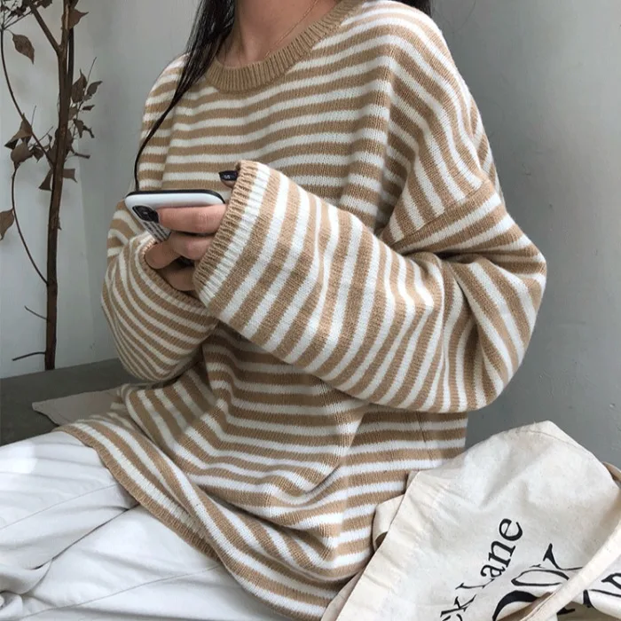 Корейский Ulzzang осенне-зимние Полосатые свитера женские повседневные свободные хитовые цветные вязаные топы с открытыми плечами студенческие шикарные пуловеры