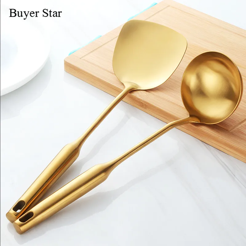 1pcs Thicken Stainless Steel Ladle Spoon Big Soup Ladle Useful Kitchen Turner Cooking Tool Utensil Tool - Silver