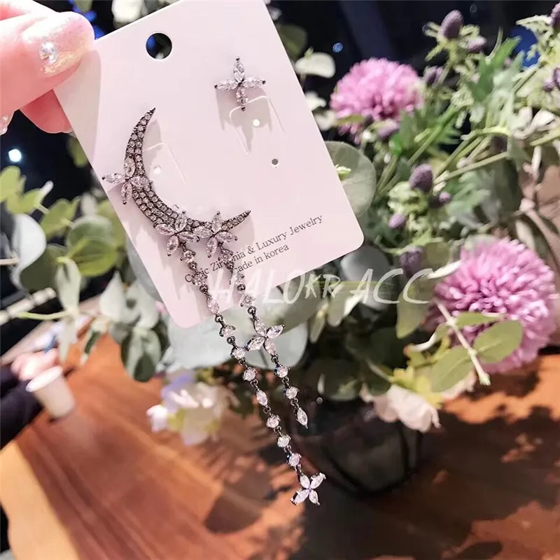 

2019 Korean New Sweet Simple Moon Flower Rhinestone Long Drop Earrings For Women Fashion Asymmetry Tassel Brincos Jewelry Gifts