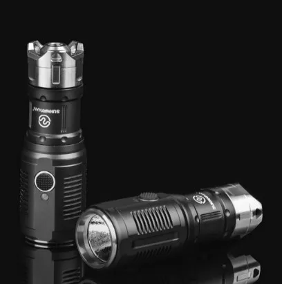 

2017 SUNWAYMAN C12CC two light flashight use one 16340 or CR123A battery