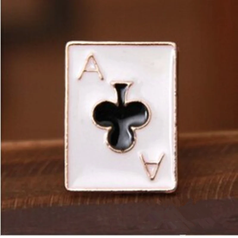 

2019 HOT jewelry wholesale cute and funny modern poker suit small brooch / collar flower