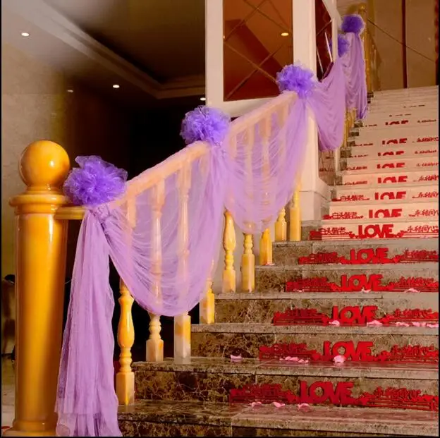 Wedding accessories bridal chamber decorate the wedding stair handrail
