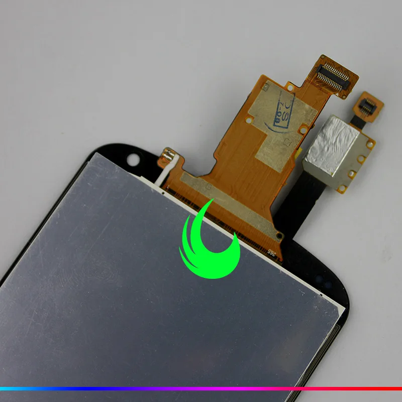 LG E960 LCD-3
