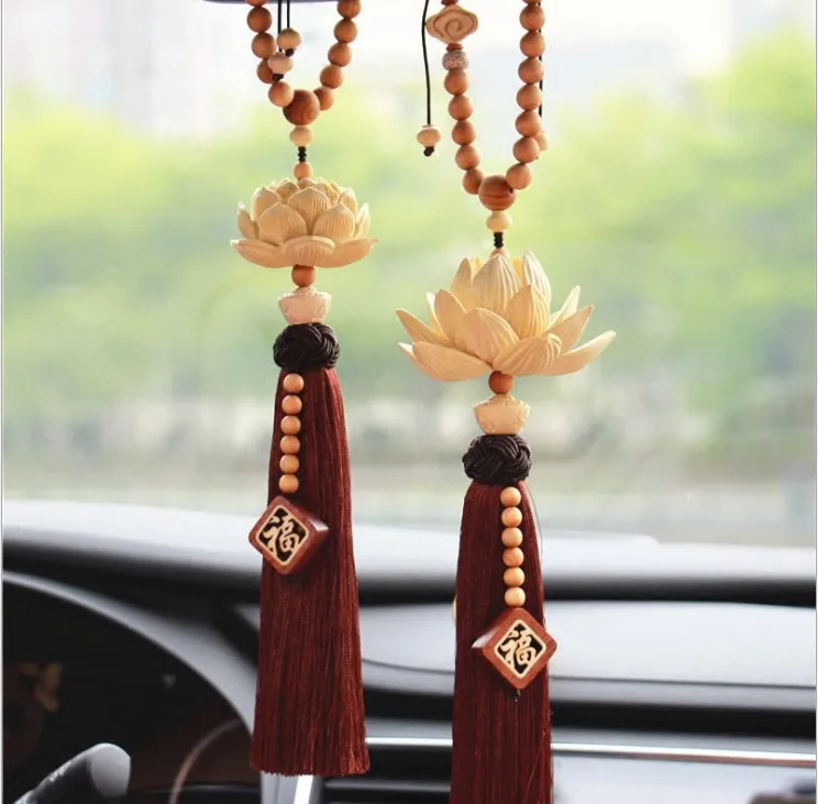

Car pendant creative large lotus ornaments high-end car accessories boxwood solid three-dimensional lotus mirror mirror pendant