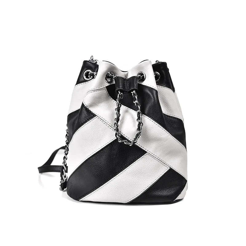 

LOEIL Contrast leather bucket bag female new chain slung shoulder bag small black and white zebra stripes