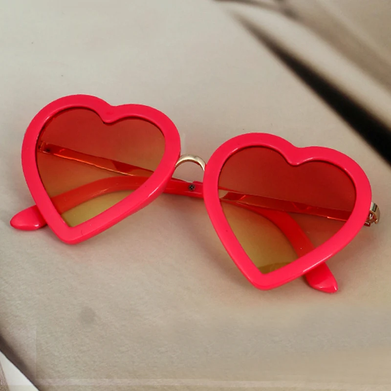 

Fashion Children Love Shaped Heart Sunglasses Boy Girl Kids Eyewear Decoration Lovely Sun Glasses Metal Frame UV400 13-29YB