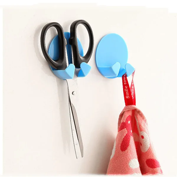 

2Pcs Practical Self-AdheSive Power Plug Socket Holder Sticky Hooks Home Hotel Wall Hanger Storage Tools 669