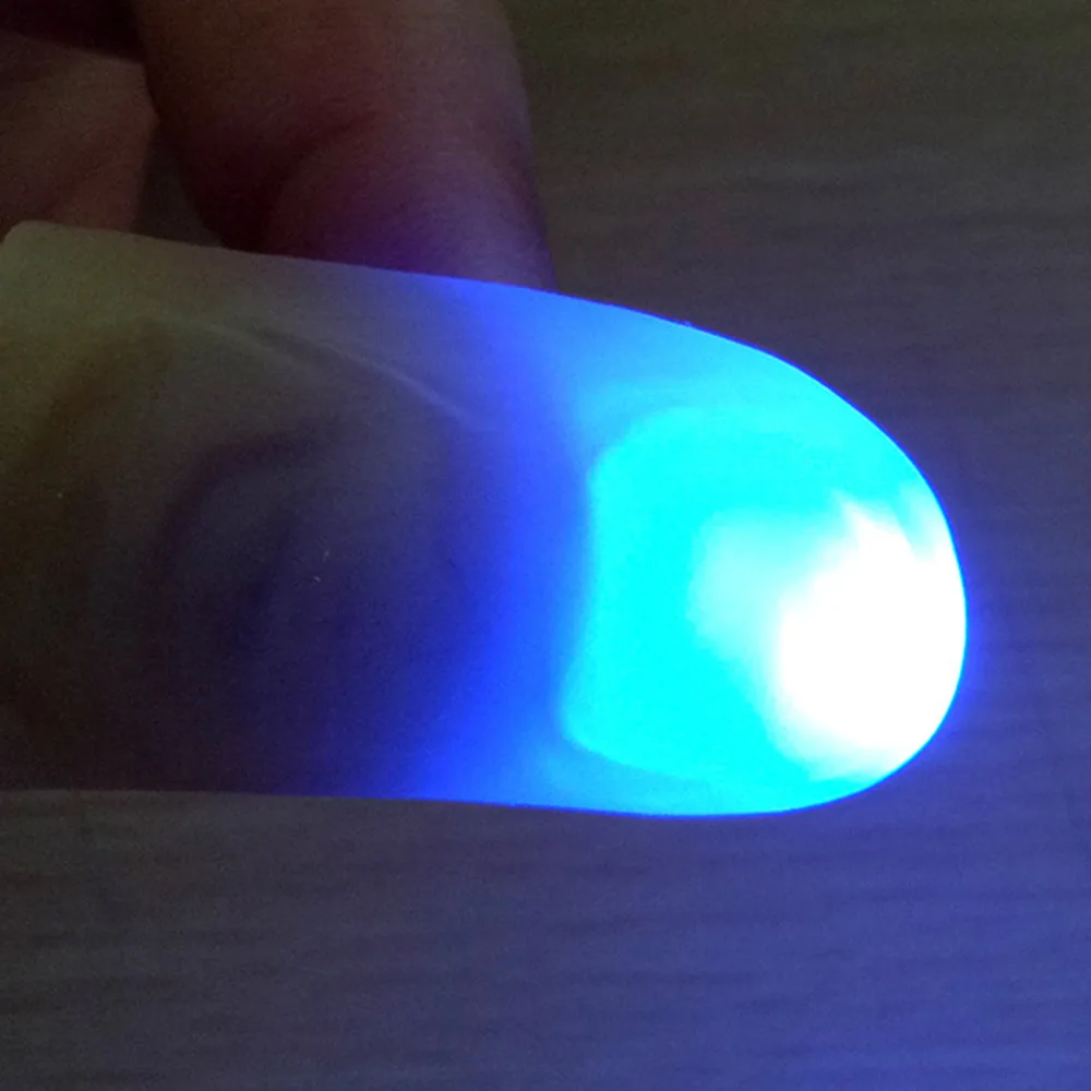 

1 Pair Kids Amazing Fantastic Glow Toys Children Luminous Gifts Decor Novelty Funny LED Light Flashing Fingers Magic Trick Props