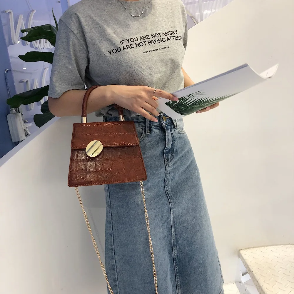 الحجر نمط Crossbody حقائب للنساء 2019 الأزياء بو الجلود السيدات مصمم حقائب السفر سلسلة الكتف حقيبة ساعي الحجر نمط Crossbody حقائب للنساء 2019 الأزياء بو الجلود السيدات مصمم حقائب السفر سلسلة الكتف حقيبة ساعي