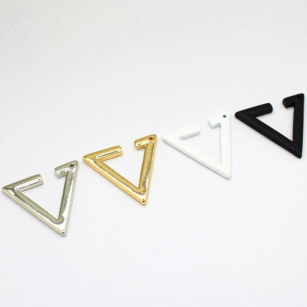 1 шт. новые модные уха манжеты клип Женщины изделия треугольной earcuffs Серьги