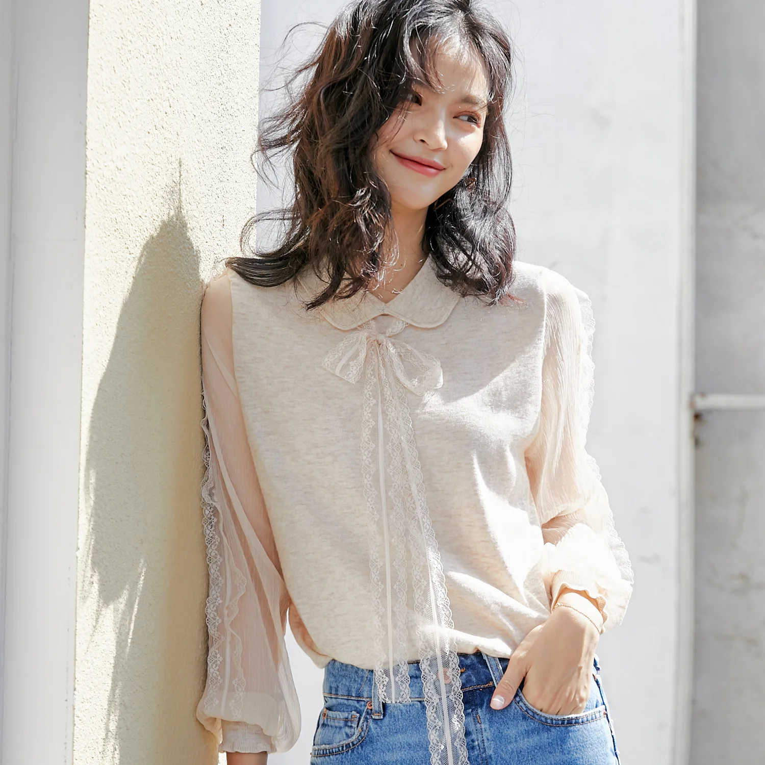 

2019 Spring Summer Series Sweet Wool Stitching Bright Silk Soft Temperament Hundred Long Sleeves Knitted Bottom Shirt Women
