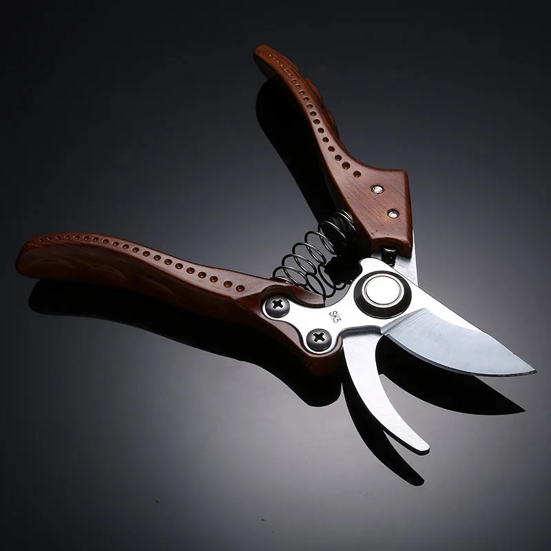 Garden Tools Convenient Telescopic Spring Type Potted Pruning Shears Safe Labor-Saving Metal Scissors To Send Friends Neighbors Garden Tools Convenient Telescopic Spring Type Potted Pruning Shears Safe Labor-Saving Metal Scissors To Send Friends Neighbors