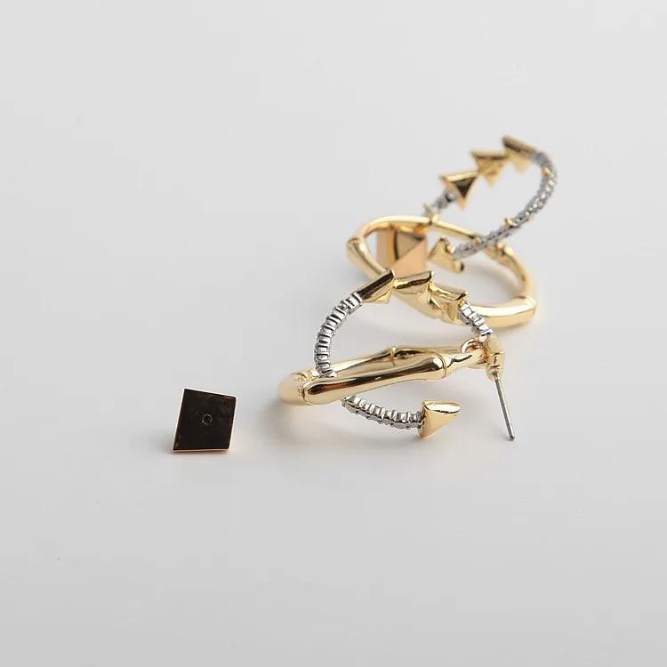 10906905849_1492387028