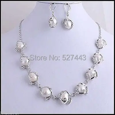

Wholesale free shipping >>Natural Weird Whire Pearl Necklace Earrings Sets