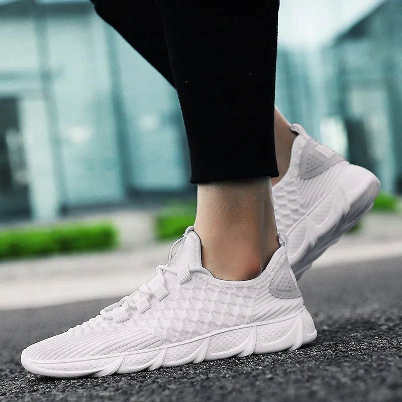 

Spring and summer flying woven men's shoes breathable fish scales mesh tide shoes knife front sports casual running shoes