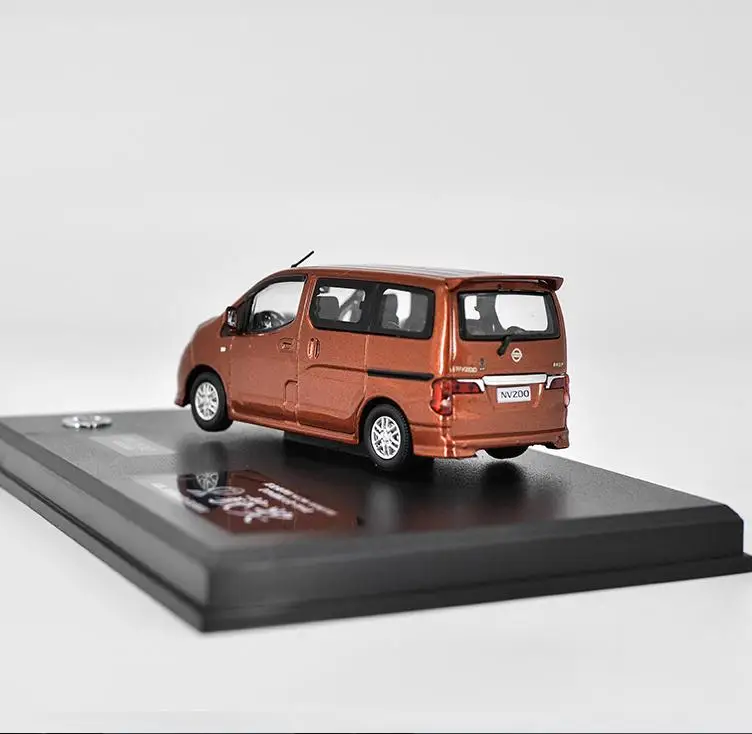 1:43 Масштаб сплава Модель автомобиля игрушки, высокая имитация NISSAN NV200 модель, металлическое литье, Коллекция игрушечных автомобилей