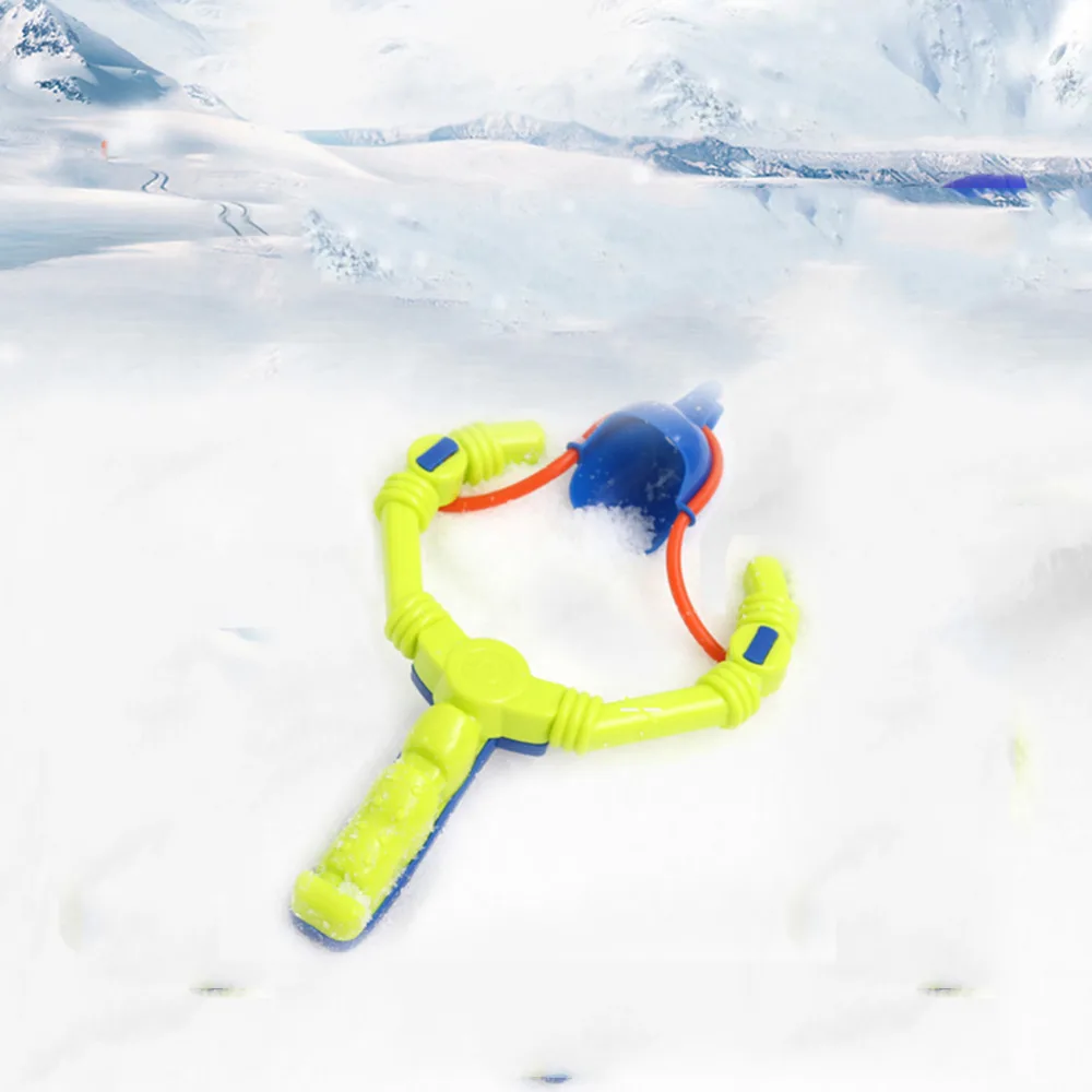 

1pc Children Winter snowball maker Outdoor snow ball launcher shooting toy family toys Skiing Snowball Thrower toy