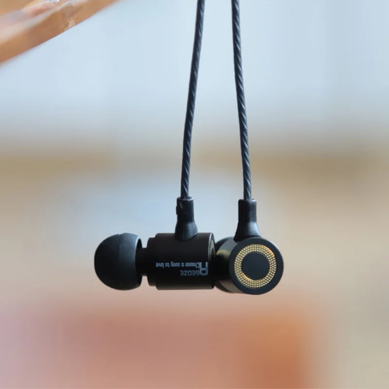 RUKZ R3 High End стерео наушники вкладыши с микрофоном для Мобильный телефон XBS бас