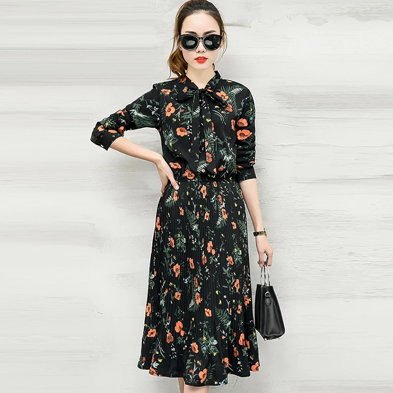 Cena 2019 wiosna nadruk jesień z kwiatowym wzorem z szyfonu sukienka damska z długim rękawem elegancka sukienka plisowana Maxi damska długa obcisła damska sukienka QH1322