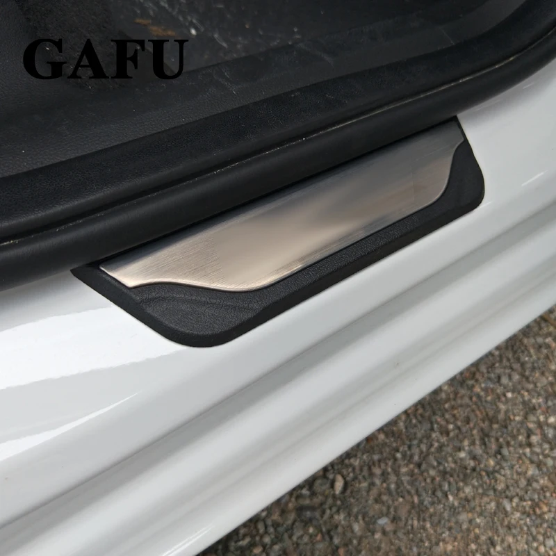 Zafira door sill 03