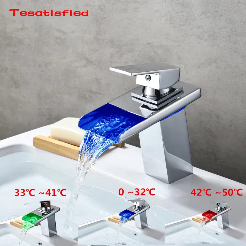 Светодиодный светильник для ванной с водопадом, светодиодный латунный кран для раковины, смеситель для ванной комнаты, светодиодный кран для раковины
