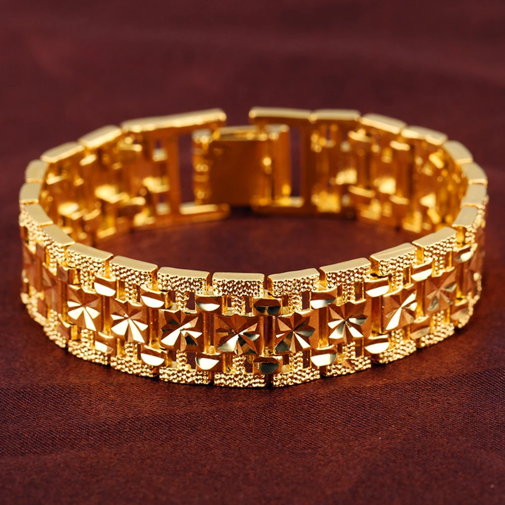 Pulseiras c pingentes