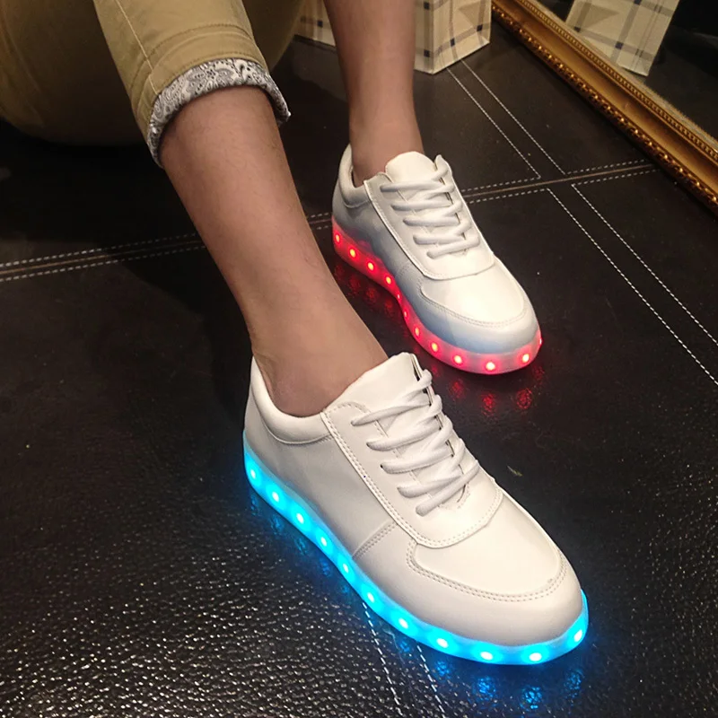 Luz para arriba los zapatos colorido luminoso moda hombres y mujeres