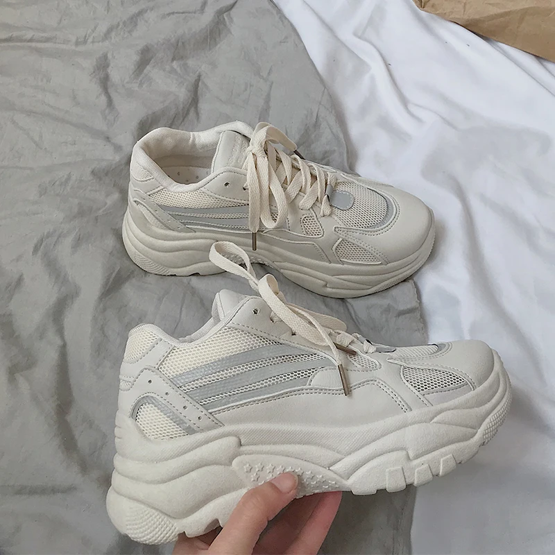 

Summer Spring Flats Platform Casual Woman Sneakers Breathable Outside Running Walking Woman Shoes Fashion Sneakers Plus Size